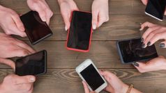 अपने देश में क्‍यों नहीं चल पाए भारतीय स्‍मार्टफोन ब्रांड