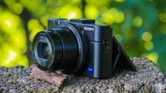 Top Sony Cameras: व्लॉगिंग और फोटोग्राफी के लिए सोनी के बेस्ट हाई-परफॉर्मेंस कैमरे