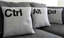 టెక్ ప్రియుల కోసం ‘క్రేజీ తలగడలు’