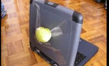 యాపిల్ లోగోలు ఫన్నీ..ఫన్నీగా!