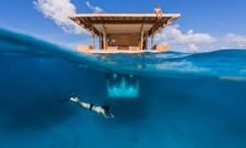 నీటిలో బెడ్ రూమ్.. ఆ ద్వీపం ప్రత్యేకత!!