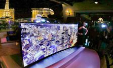 సీఈఎస్ 2014 వేదికగా సామ్‌సంగ్ నుంచి 105 అంగుళాల అల్ట్రా హైడెఫినిషన్ టీవీ