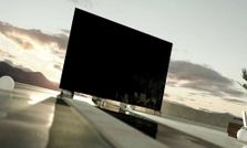 370 అంగుళాల ప్రపంచపు అతిపెద్ద టీవీ!!