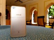 రెండు ఫ్రంట్ కెమెరాలతో.. (Vivo V5 Plus రివ్యూ)
