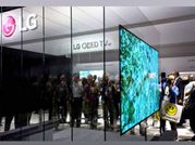 ప్రపంచానికి ఊహించని షాకిచ్చిన LG, మడతపెట్టే టీవితో సంచలనం