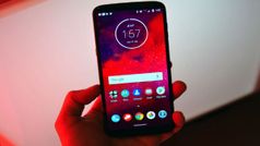 స్మార్ట్ ఫోన్ ప్రపంచంలోకి దూసుకొస్తున్న Moto Z3