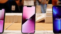 iPhone 13 ను ఎక్స్ఛేంజ్ ఆఫర్‌లతో రూ.59,100 తగ్గింపు ధర వద్ద పొందవచ్చు...