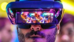 Apple, Meta కంపెనీల AR గ్లాసెస్‌ యొక్క ఫీచర్స్, ధరలు ఎలా ఉండనున్నాయో తెలుసా