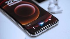 ఐఫోన్‌లోని సిరి వాయిస్‌తో విసుగు చెందారా? అయితే ఇలా మార్చేయండి ....