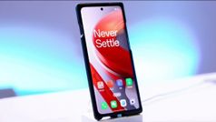 OnePlus 12 డిజైన్ లీక్ అయింది! డిస్ప్లే, ప్రాసెసర్ వివరాలు