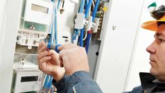 വൈദ്യുതി മീറ്ററുകള്‍ക്ക് പകരം പ്രീപെയ്ഡ് സ്മാര്‍ട്ട് മീറ്ററുകള്‍ വരുന്നു; തീരുമാനത്തിന് കേന്ദ്രസര്‍ക്കാരിന്റെ പച്ചക്കൊടി