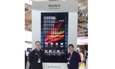 Xperia ZL: 1080p Handset Helps Sony to Clinch Animated Mobile Phone Mosaic Guiness World Record