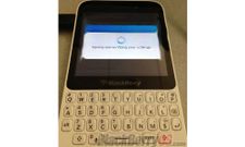 Is BlackBerry Preparing Mini Q10 Under R Series?