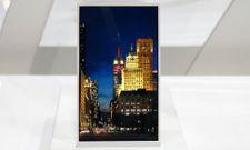 LG Flaunts Its Upcoming Device With Super Thin 1mm Bezel