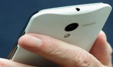 Eric Schmidt Spotted With Unannounced Moto X; Could Be A Super Camera Phone