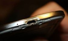 Nokia Offers Lumia Phone to Samsung User Who Uploaded Burnt Galaxy S4 Video on YouTube