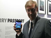 BlackBerry Passport Now Official: 4.5-Inch Square Display, BB10.3 OS, 13 MP OIS Camera and More