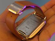 Asus ZenWatch First Look: Inquisitive Design, Yet Shallow Software