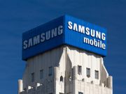 Samsung keeps top spot as smartphone market grows