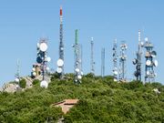 HC seeks Centre's response on PIL to remove mobile towers