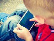 Kids getting hooked to smartphones at age 10 in US