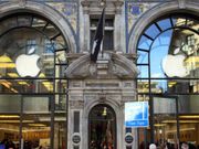 Before iPhone 7 launch, Apple to reopen three stores in US