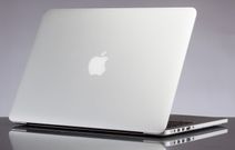 PCs that look similar to a MacBook