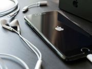 Will iPhone 8 maintain Apple's record sales revenue generated by iPhone 7