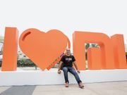 Xiaomi Mi Home Store sets a new offline sales record: 5 Crores revenue within 12 hours