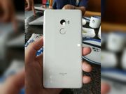 Xiaomi Mi Mix 2 White ceramic version is a treat for the eyes