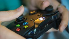 Parents paying tutors to teach their kids Fortnite