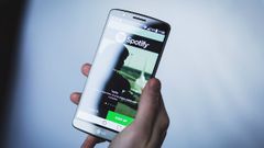 Spotify to come pre-installed on select Samsung smartphones