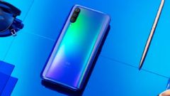 Xiaomi Mi 9 shipped without an LED flash due to quality control issue