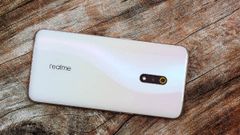 Realme X real-life images surfaces online: Indicates a plastic unibody design