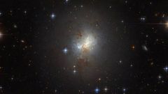 NASA Hubble Space Telescope Captures Tiny Galaxy With Supermassive Black Hole