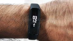 Samsung Galaxy Fit E Fitness Tracker Review: A Basic Fitness Band That’s Easy On Pockets