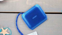 Crossloop Launches Akorn Waterproof Bluetooth Speaker For Rs. 1,499