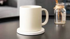 This Xiaomi Warm Cup Doubles As A 10W Wireless Charger