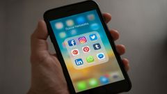 IT Ministry Asks Facebook, Twitter To Maintain Active Mobile Number Database