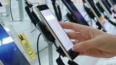Smartphone Shipments Dip By 41% In Q2 2020: CMR