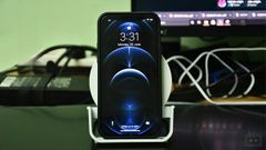 Belkin Boost Charge 10W Wireless Charging Stand Plus Bluetooth Speaker Review: High On Practicality
