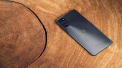 Motorola Frontier Live Images Leaked; 200MP Camera Bump, Curved Display Evident