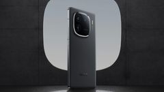 Here's a First Look at iQOO 13: Teaser Shows Flat Sides and Display Upgrades