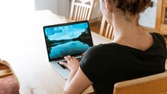 Navigating the Shift: Seamless Transition from Home Office to Hybrid Work Model for Tech Professionals