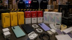 Fake OPPO, OnePlus, Realme Devices Seized in India After Cops Raid Warehouse: How to Identify Fake Products