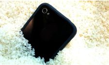 ಮೊಬೈಲ್‌ ನೀರಿಗೆ ಬಿದ್ರೆ ಸರಿಪಡಿಸೋದು ಹೇಗೆ?