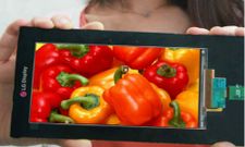 ಉತ್ತಮ ಡಿಸ್‌ಪ್ಲೇ, ಓಎಸ್ ಈ ಫೋನ್‌ಗಳ ಹೆಚ್ಚುಗಾರಿಕೆ