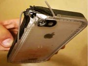 ಗುಂಡೇಟಿನಿಂದ ಪ್ರಾಣ ಉಳಿಸಿದ ಐಫೋನ್