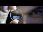 360TB ಡೇಟಾ ಸಂಗ್ರಹಿಸುತ್ತದೆ ಸಣ್ಣ ಗಾಜಿನ ಡಿಸ್ಕ್‌