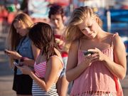 ಸ್ಮಾರ್ಟ್‌ಫೋನ್‌ ಬಳಕೆದಾರರು ತ್ಯಜಿಸಬೇಕಾದ ದುರಾಭ್ಯಾಸಗಳು